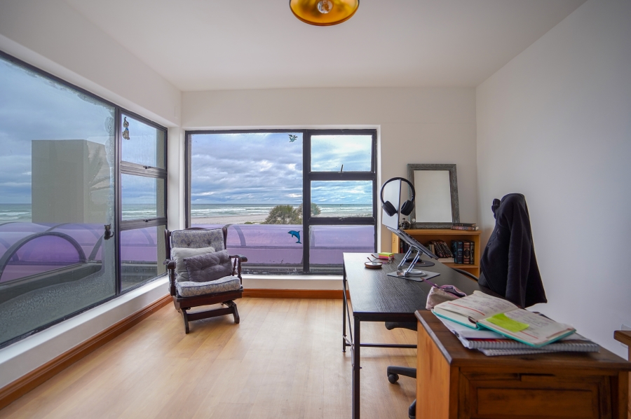 Commercial Property for Sale in Van Riebeeckstrand Western Cape